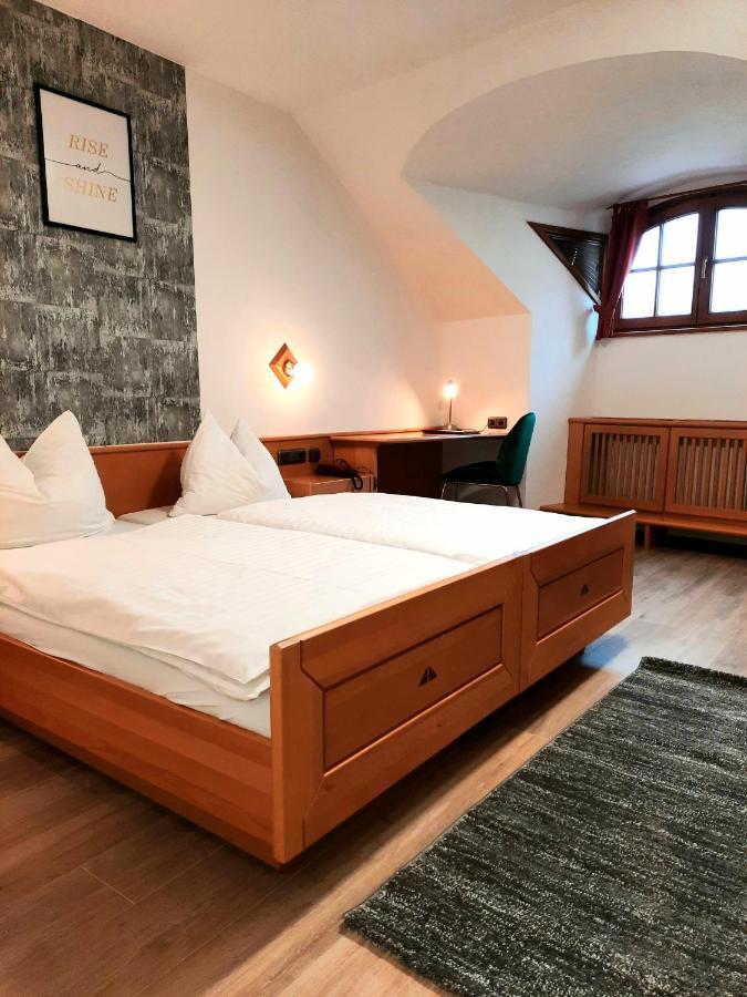 Hotel Zum Goldenen Hirschen Freistadt Buitenkant foto
