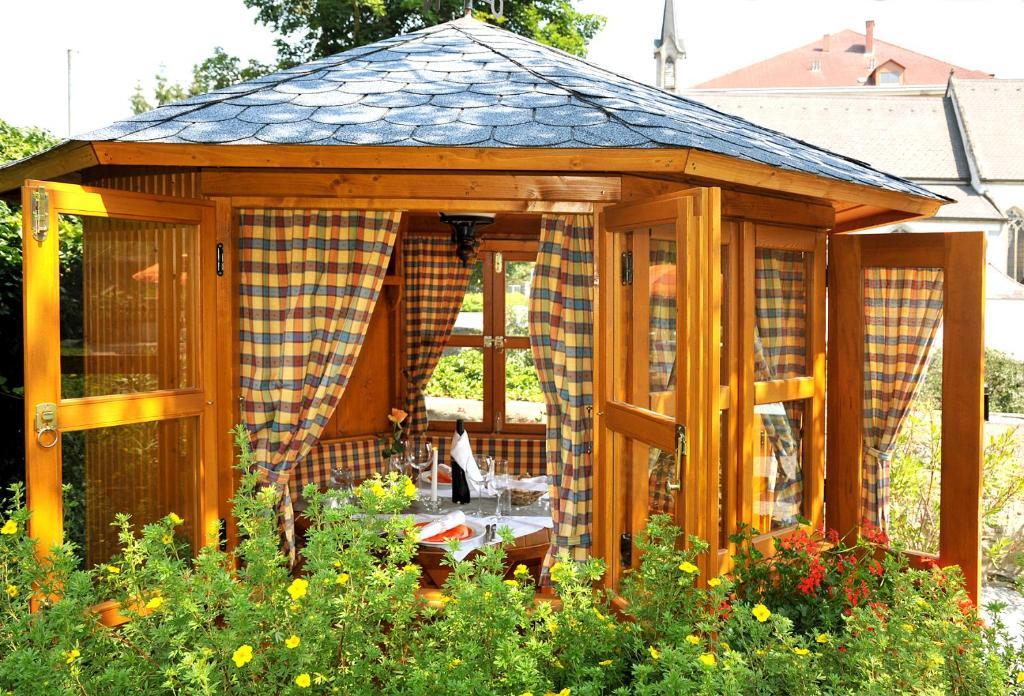 Hotel Zum Goldenen Hirschen Freistadt Buitenkant foto