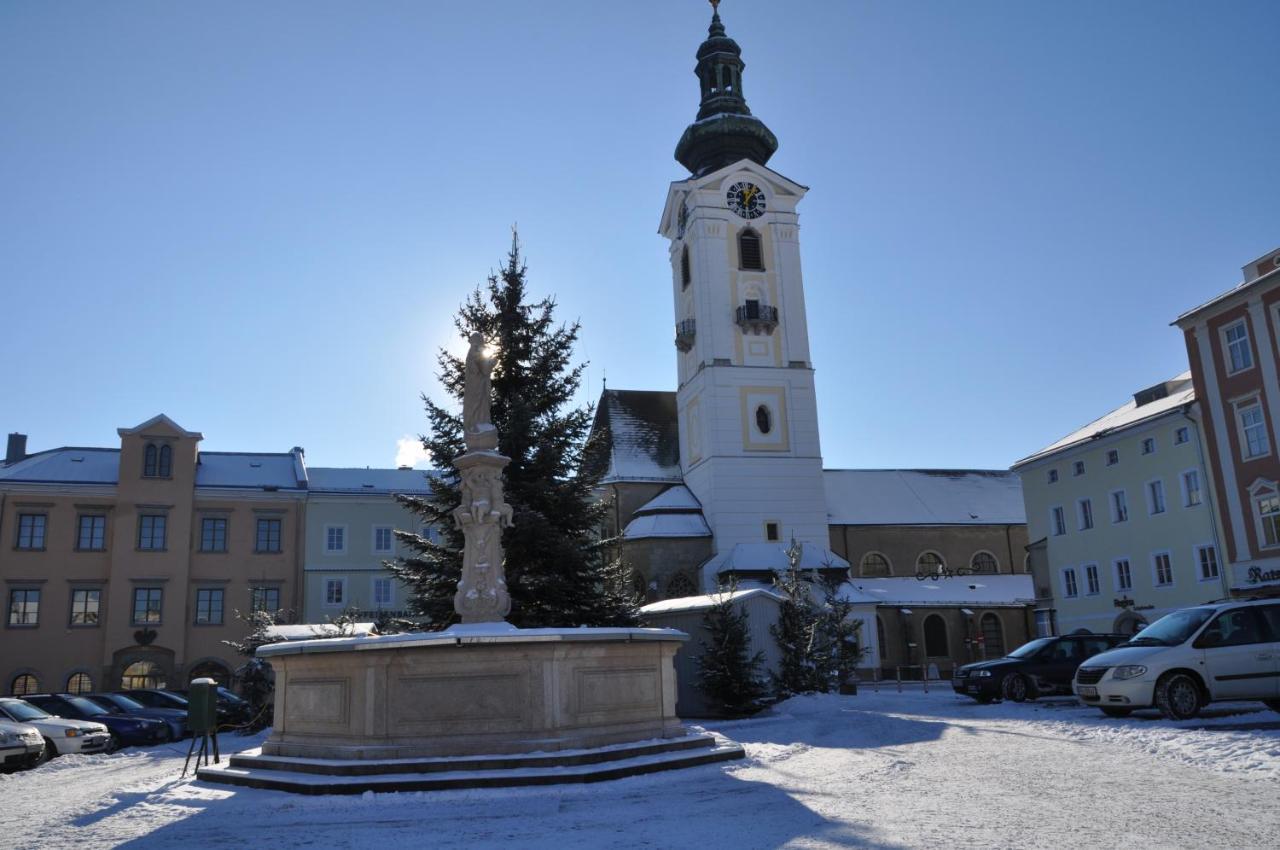 Hotel Zum Goldenen Hirschen Freistadt Buitenkant foto